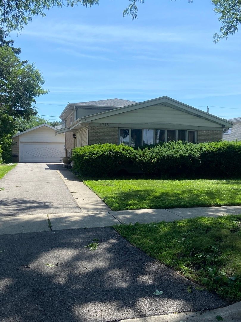 9715 Le claire Avenue — Skokie, IL 60077