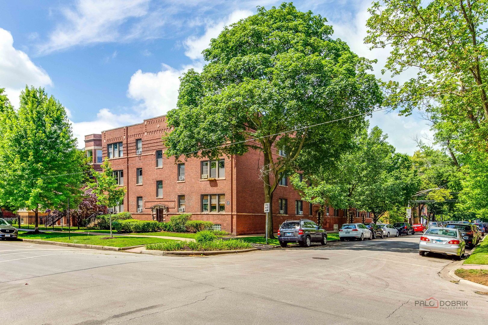 1949 W Argyle Street #3 — Chicago, IL 60640