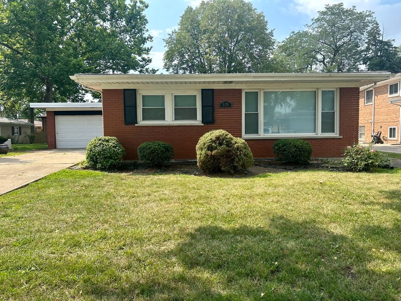 529 E 166th Place — South Holland, IL 60473