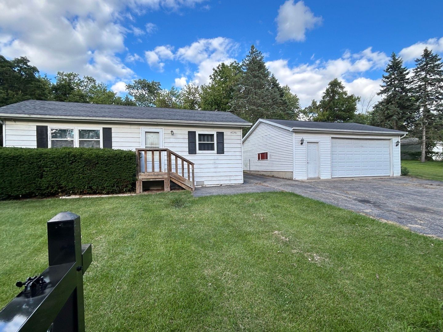 40231 N Dell Drive — Antioch, IL 60002