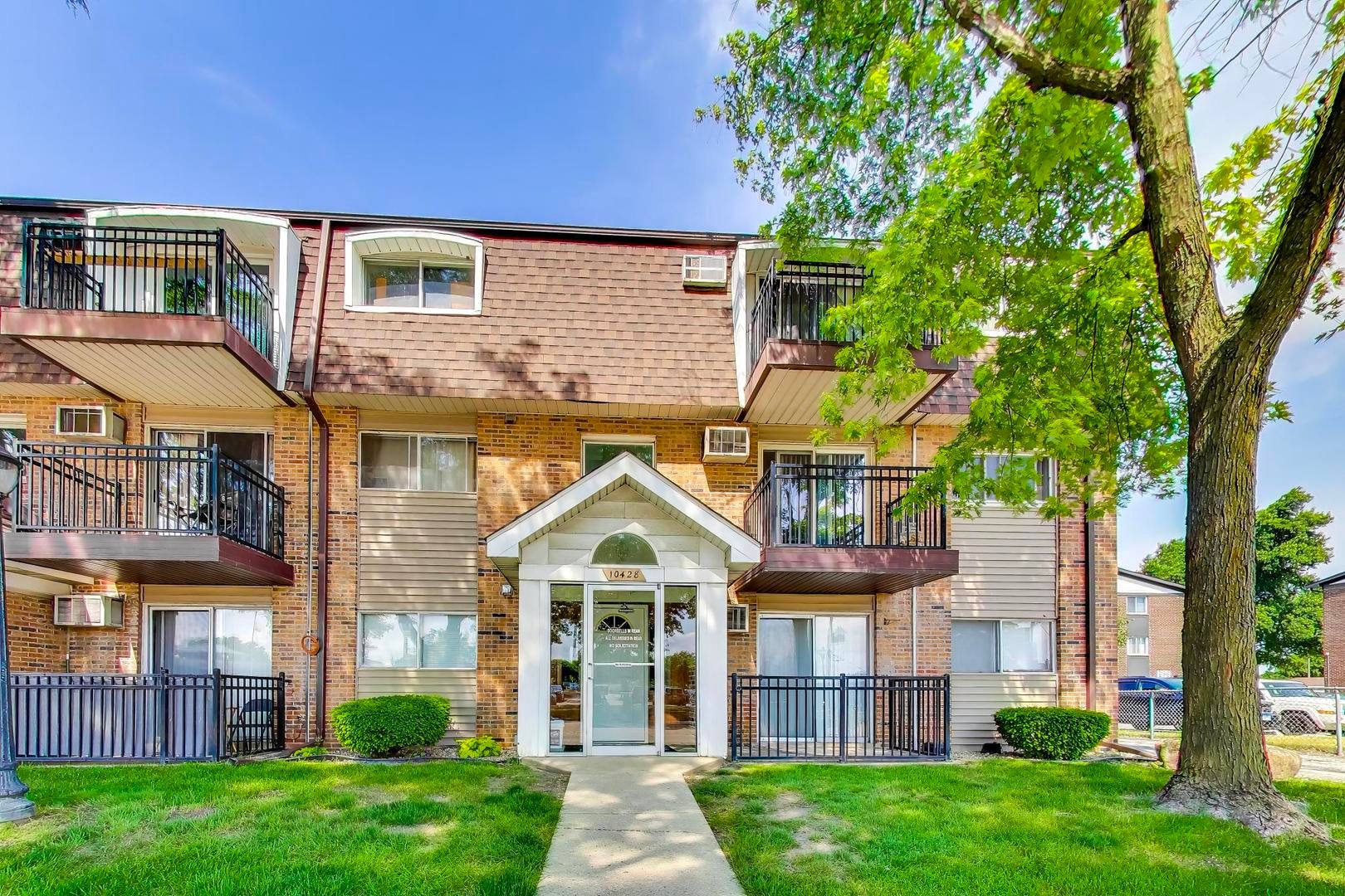 10428 Ridgeland Avenue #6 — Chicago Ridge, IL 60415