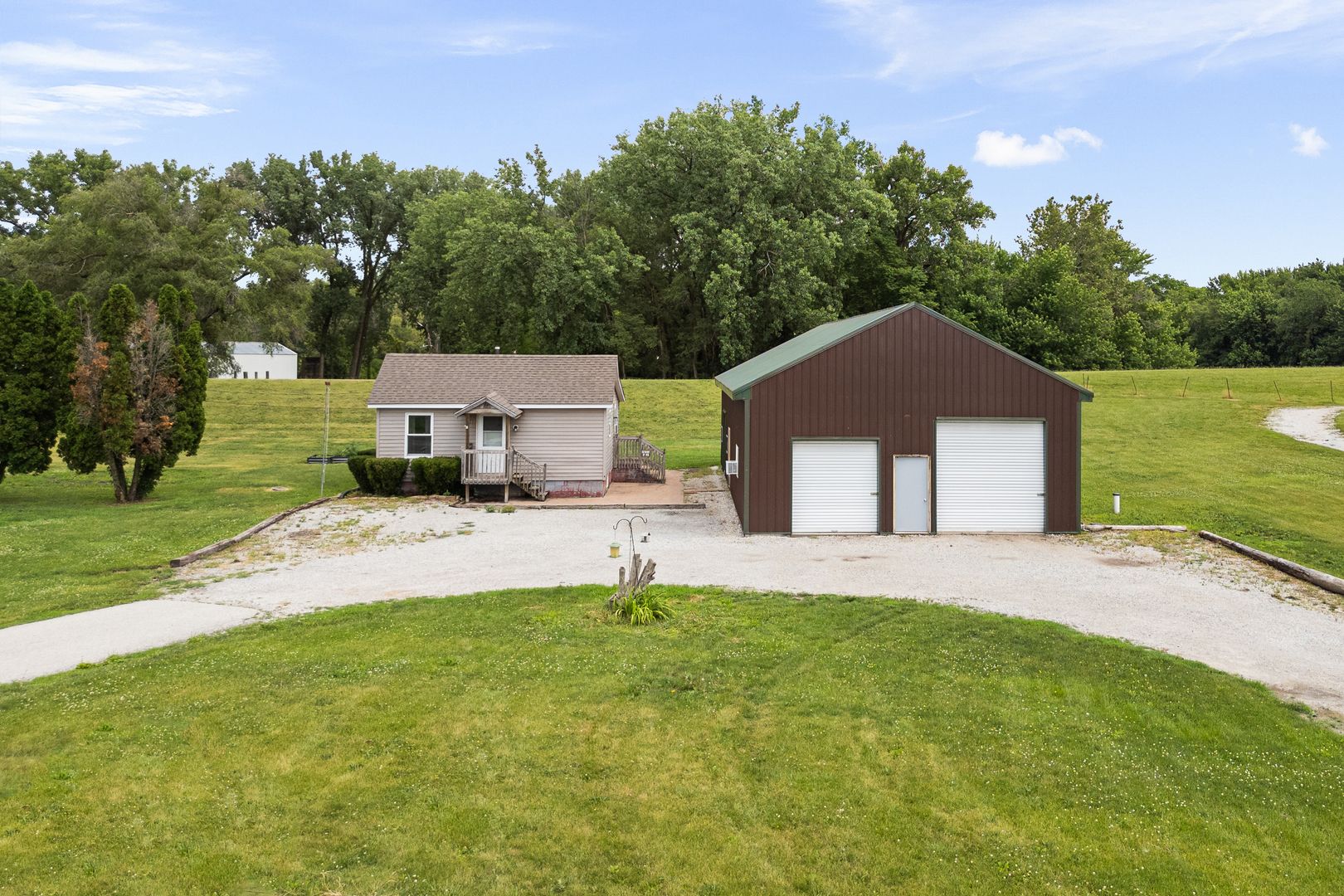 2303 Big Island Parkway — Milan, IL 61264