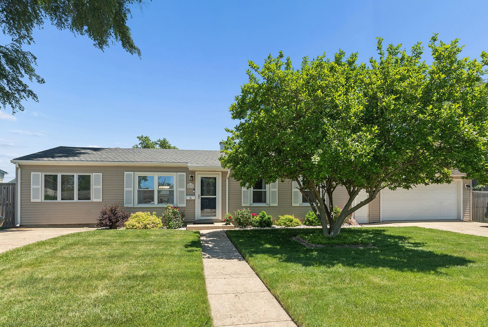 627 Glen Avenue — Romeoville, IL 60446