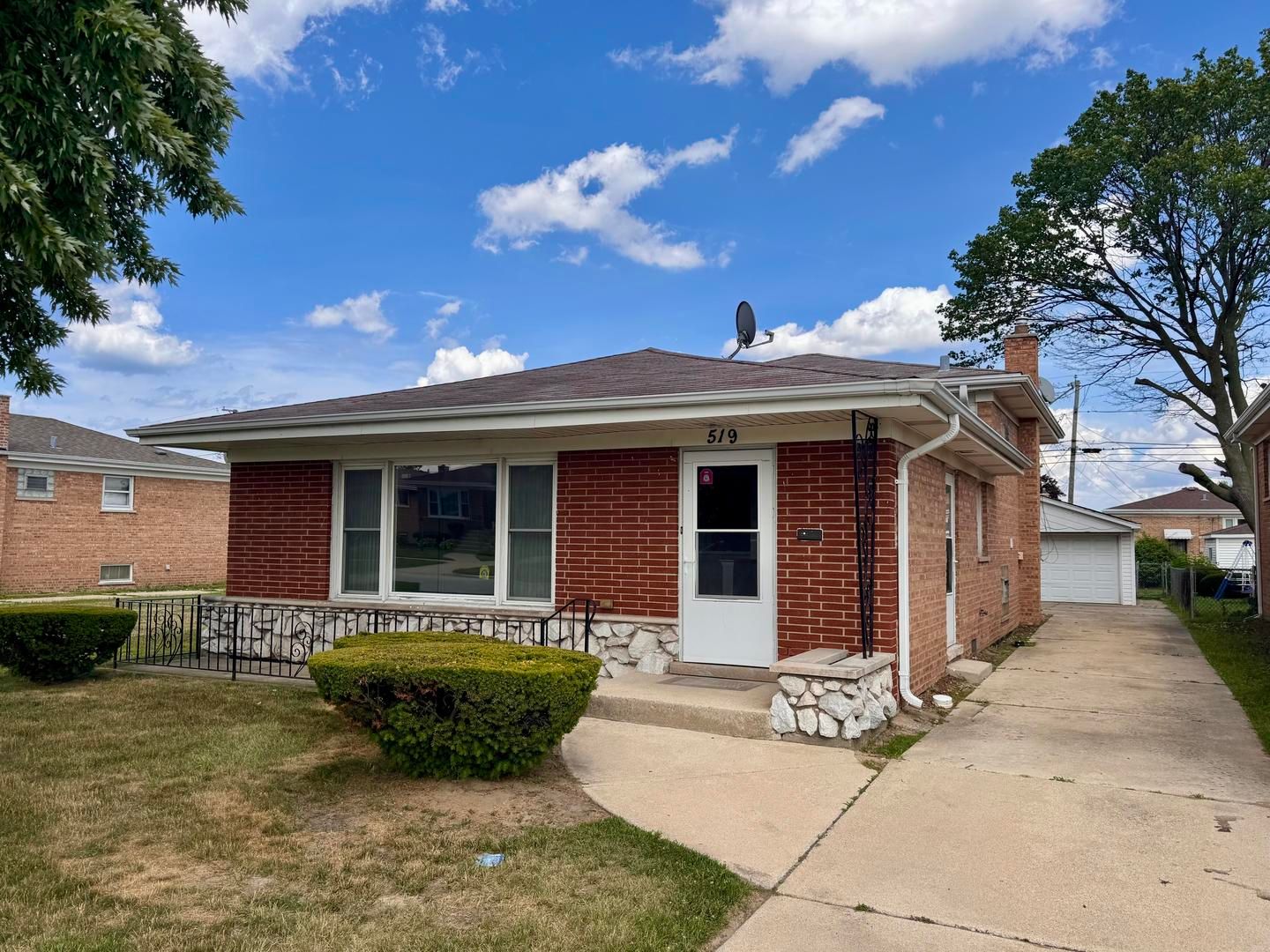 519 Paxton Avenue — Calumet City, IL 60409
