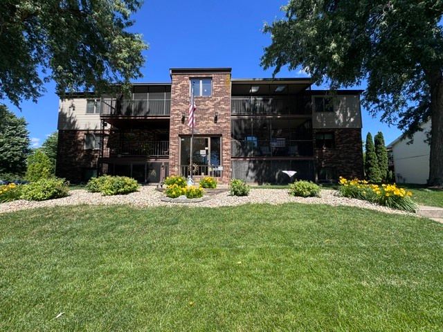 824 Mcgregor Street #12 — Bloomington, IL 61701