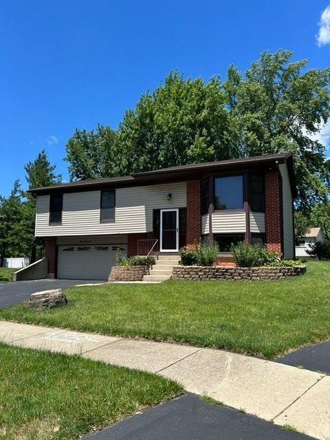 329 Shield Court — Bolingbrook, IL 60440