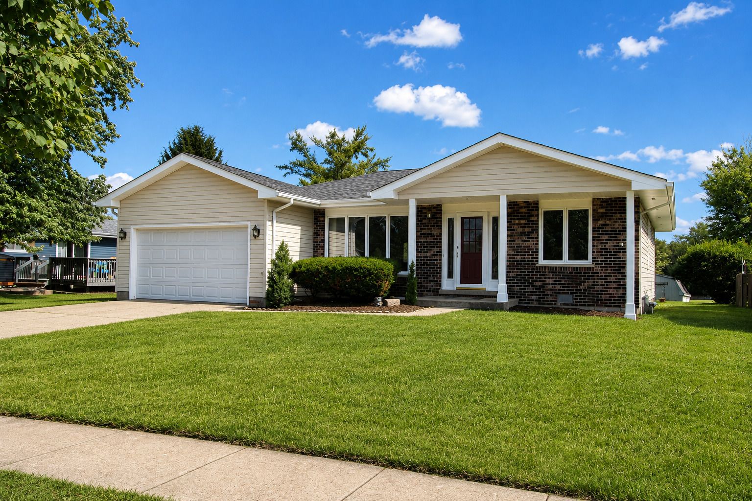 5111 Springdale Lane — McHenry, IL 60050