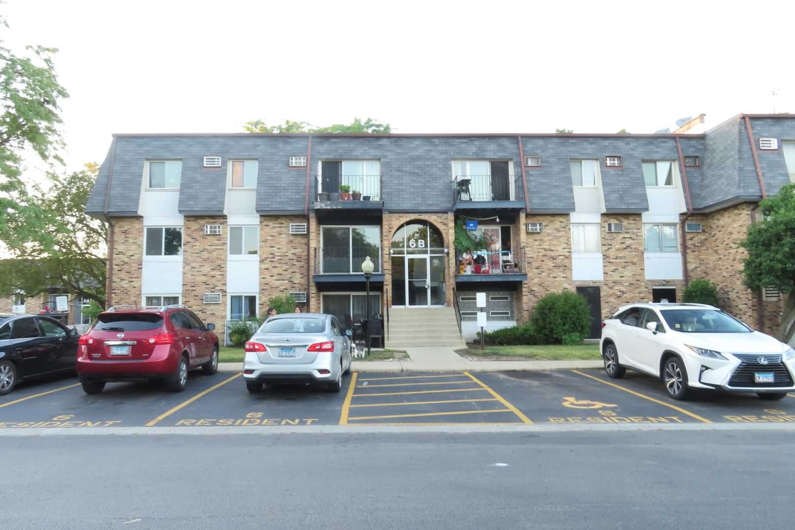 6B E DUNDEE QUARTER Drive #201 — Palatine, IL 60074