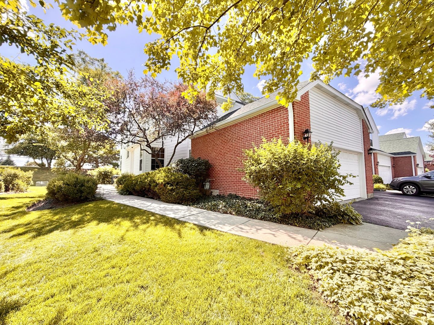 110 Pembroke Circle — Lake Bluff, IL 60044
