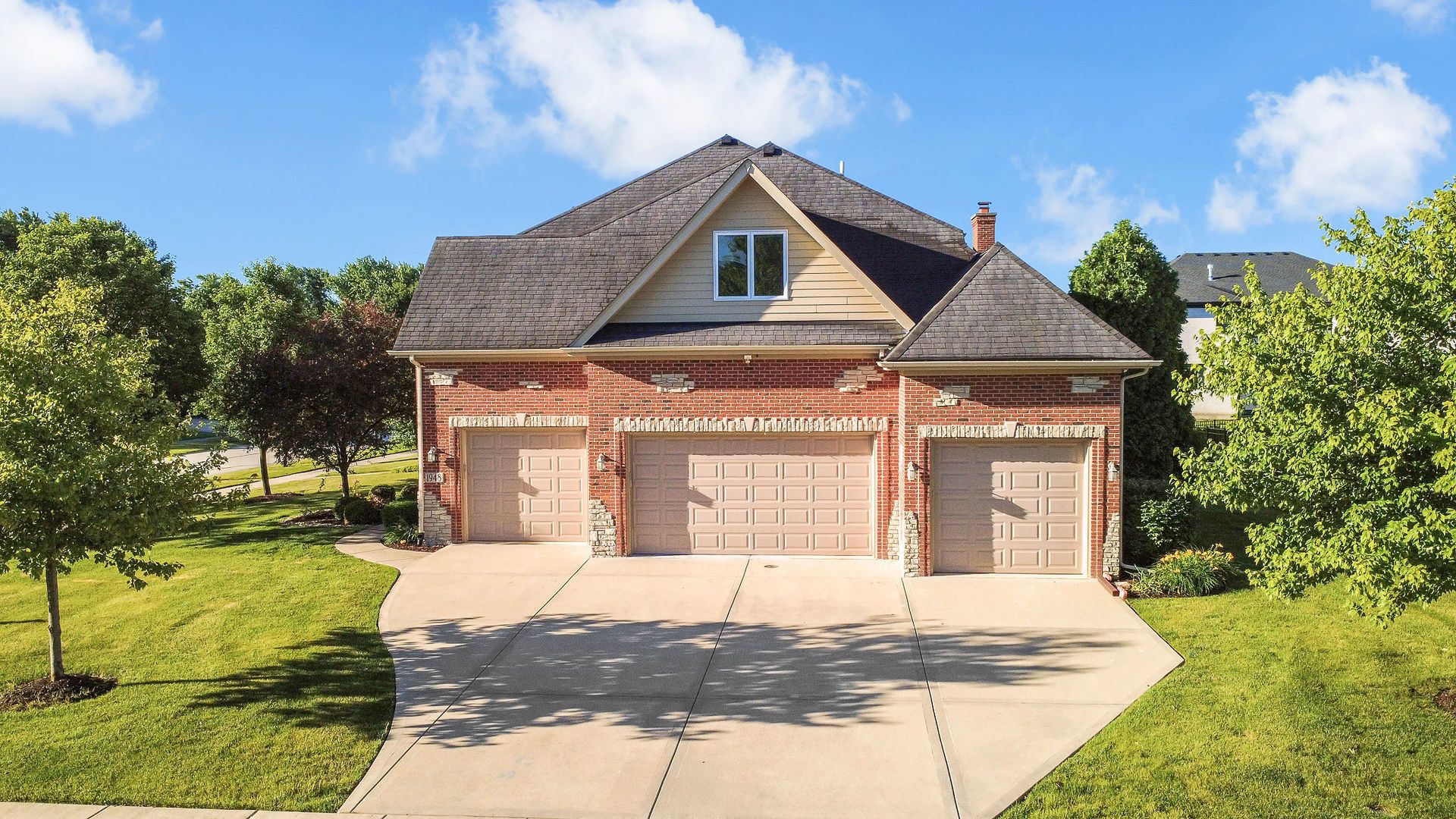 1948 Saddle Farm Lane — Naperville, IL 60564
