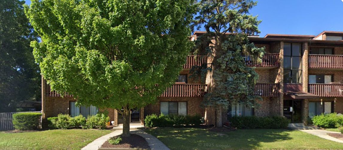 1863 Michigan City Road #1E — Calumet City, IL 60409