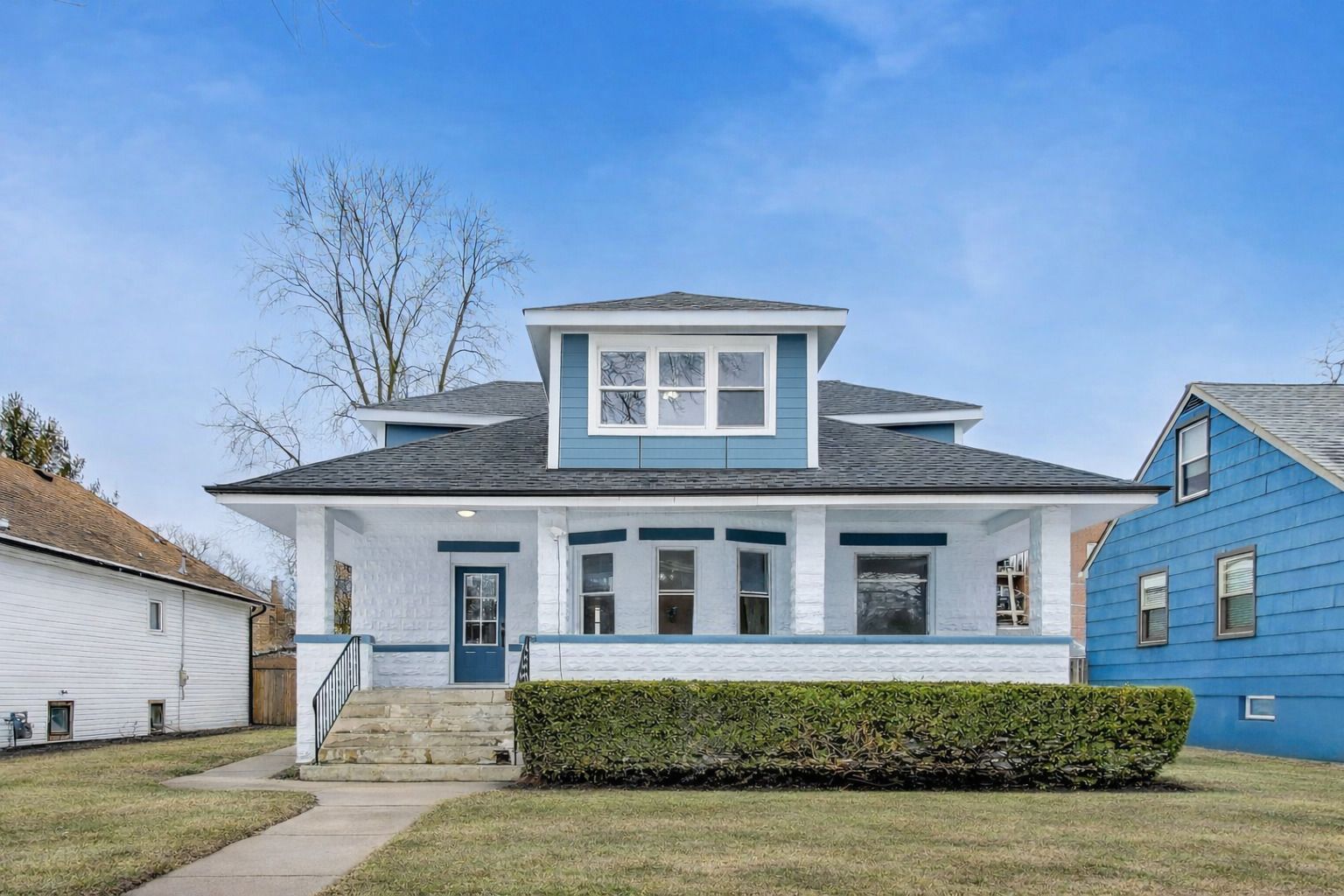 1638 Oakwood Avenue — Des Plaines, IL 60016