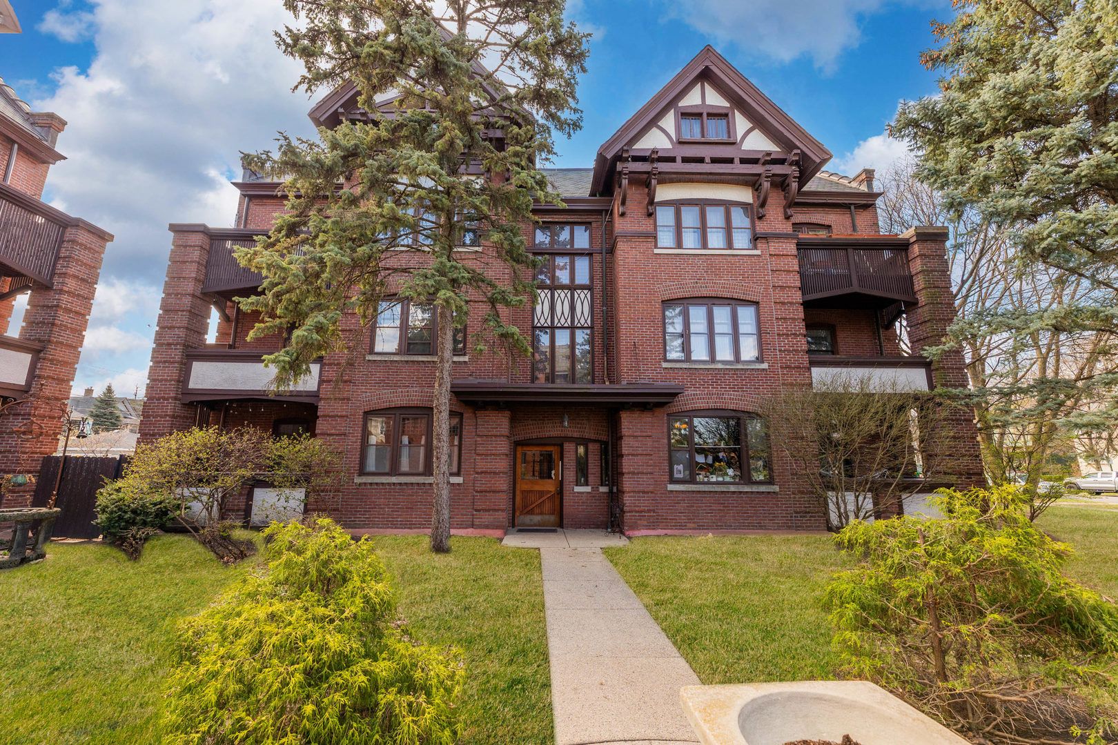 116 S East Avenue #1E — Oak Park, IL 60302