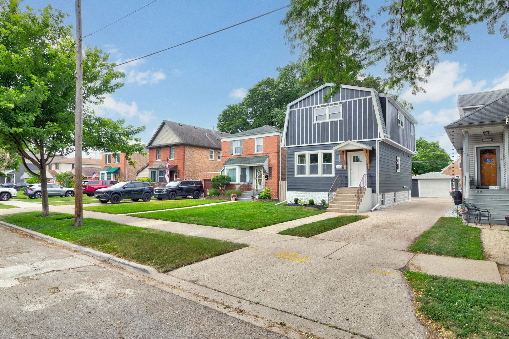 10528 S Lawndale Avenue — Chicago, IL 60655