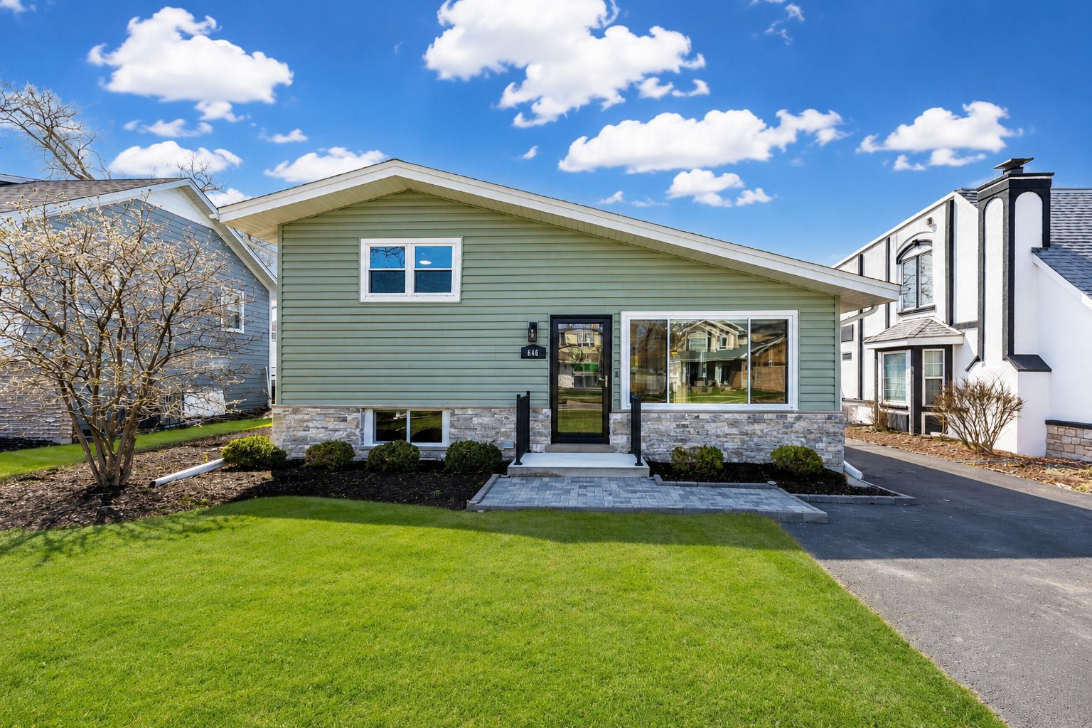 646 W Babcock Avenue — Elmhurst, IL 60126