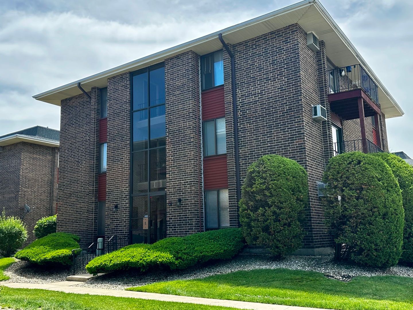 15804 Terrace Drive #1W — Oak Forest, IL 60452