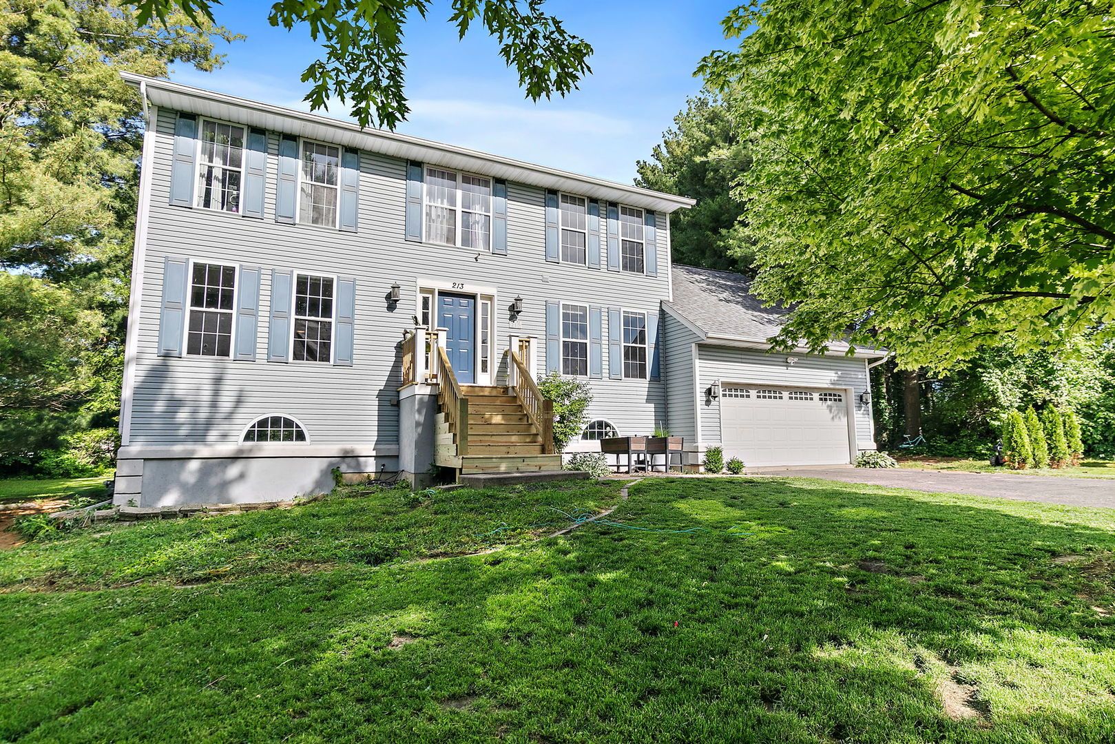 213 SW Griffin Place — Poplar Grove, IL 61065