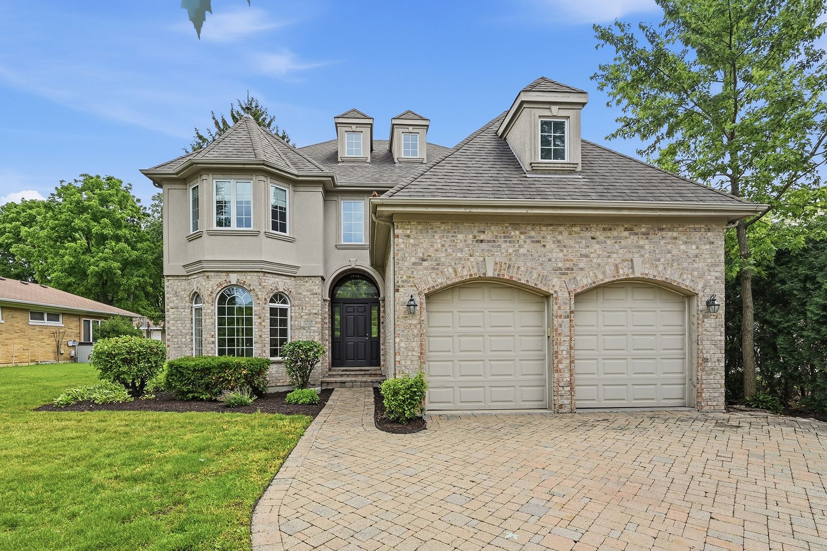 5705 S Elm Street — Hinsdale, IL 60521