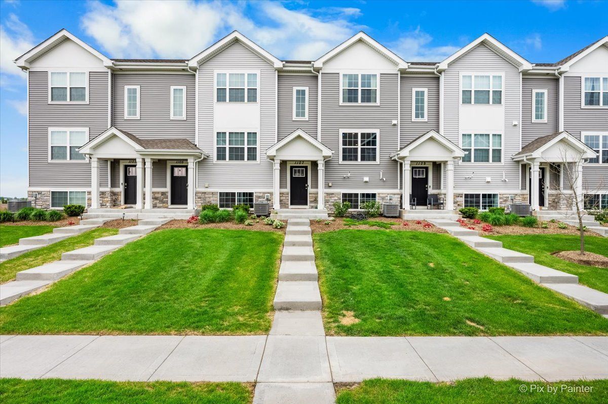 1107 Briar Glen Court — Hampshire, IL 60140