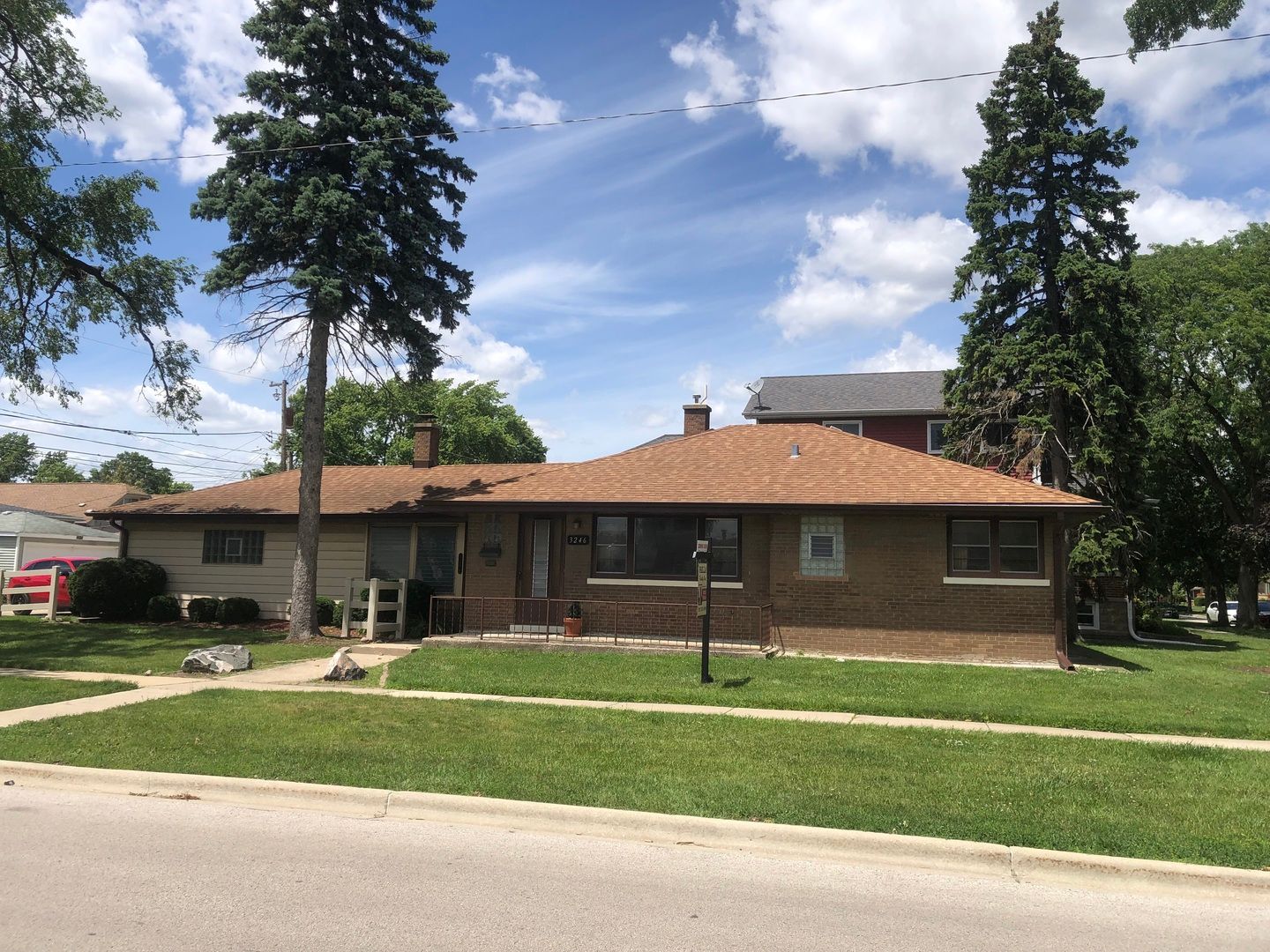 3246 OAK Avenue — Brookfield, IL 60513
