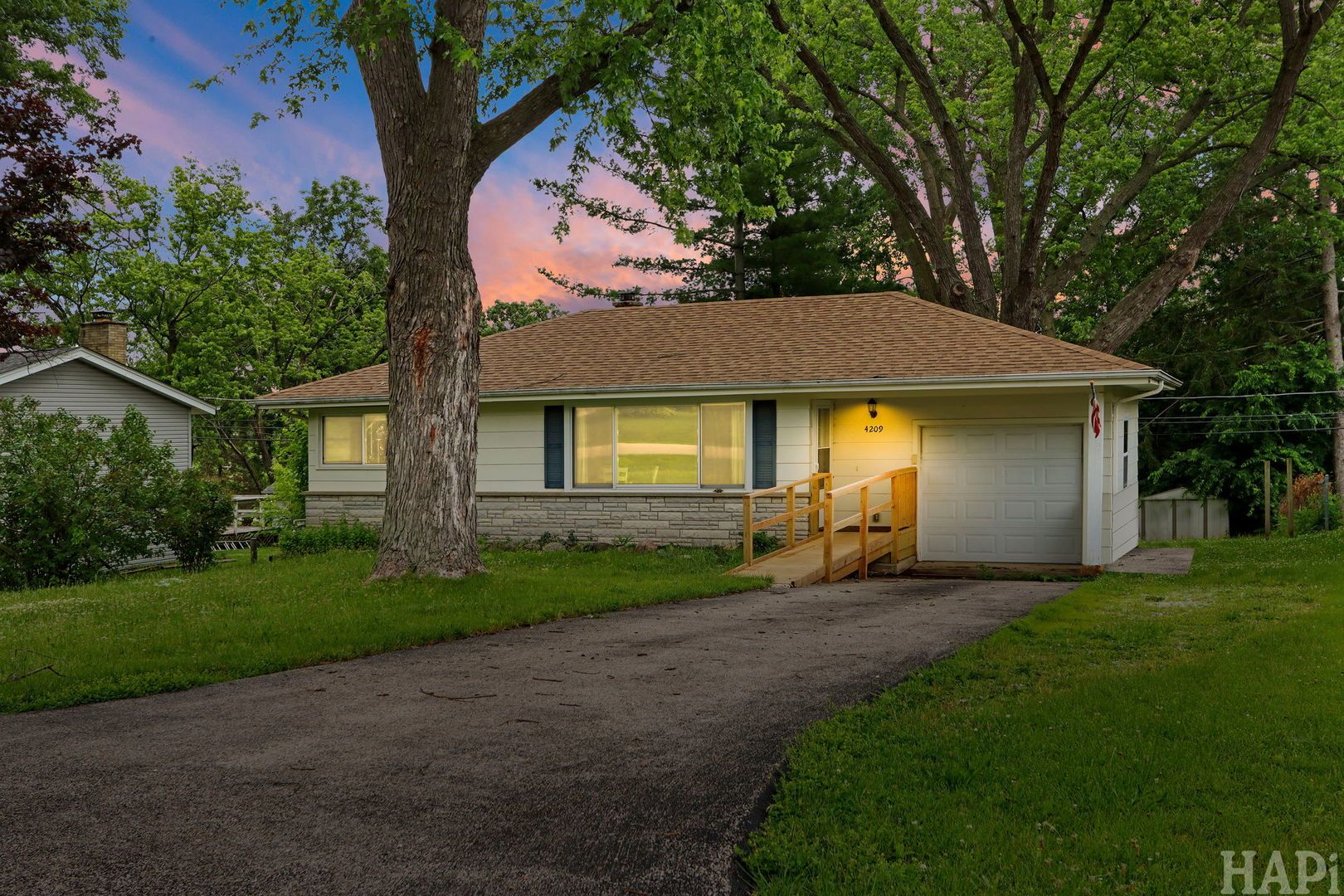 4209 Ponca Street — McHenry, IL 60050