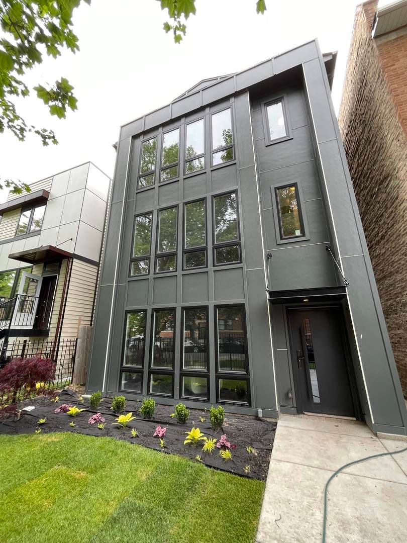 6150 S Saint Lawrence Avenue — Chicago, IL 60637