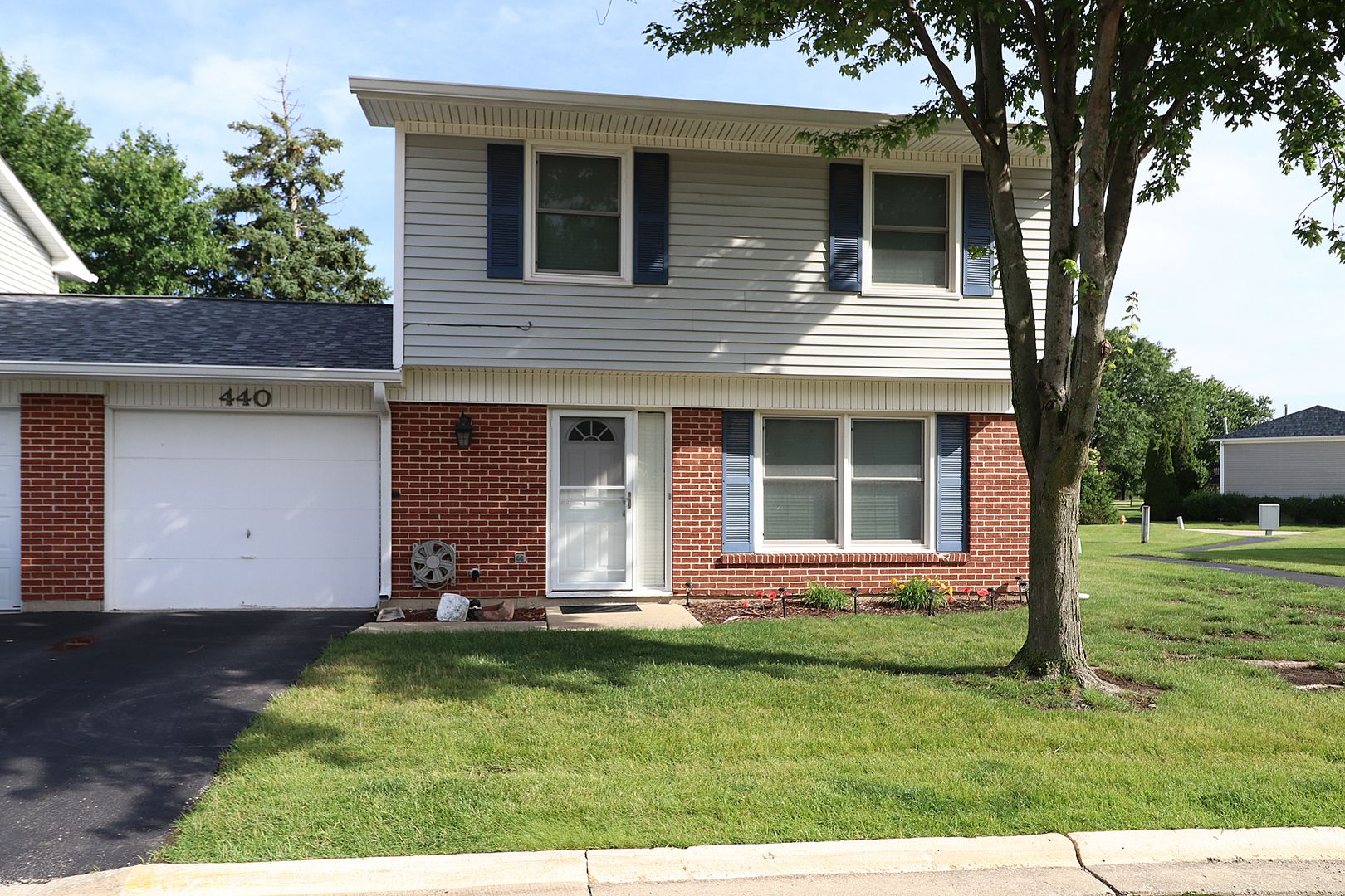 440 Wright Court — Bolingbrook, IL 60440