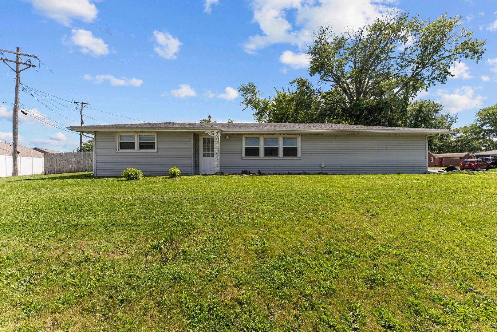 2313 12th Street — Silvis, IL 61282