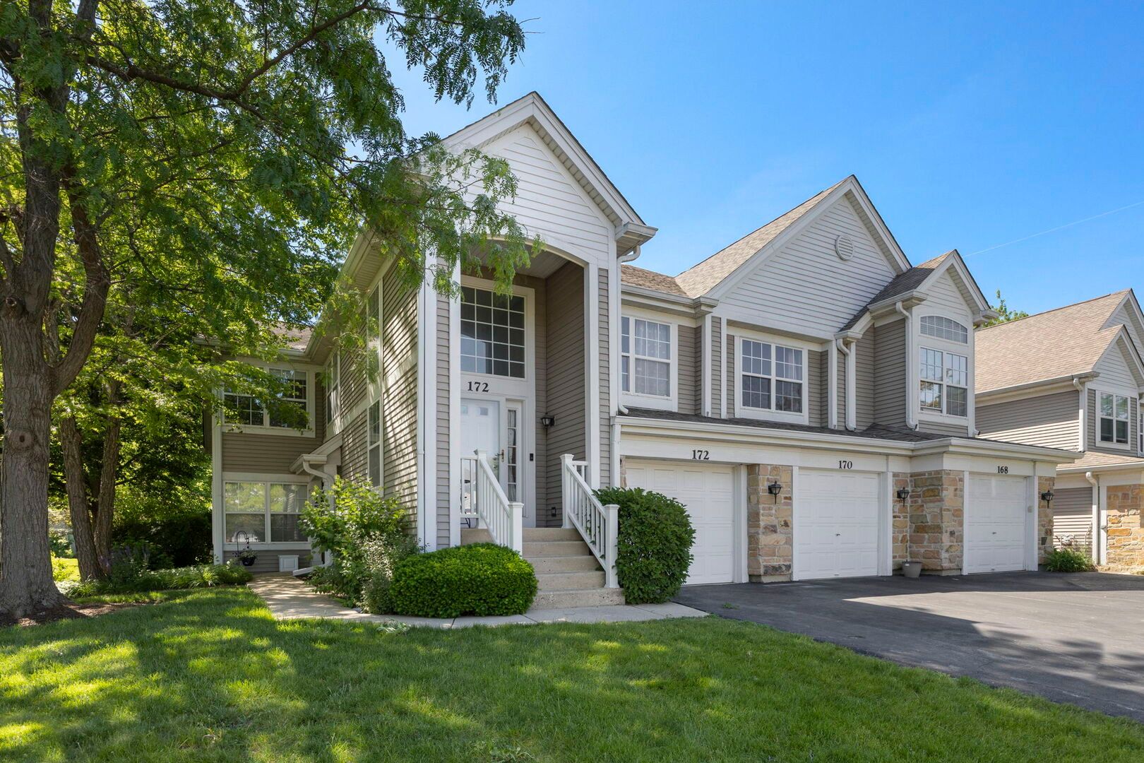 172 Concord Lane #172 — Carol Stream, IL 60188