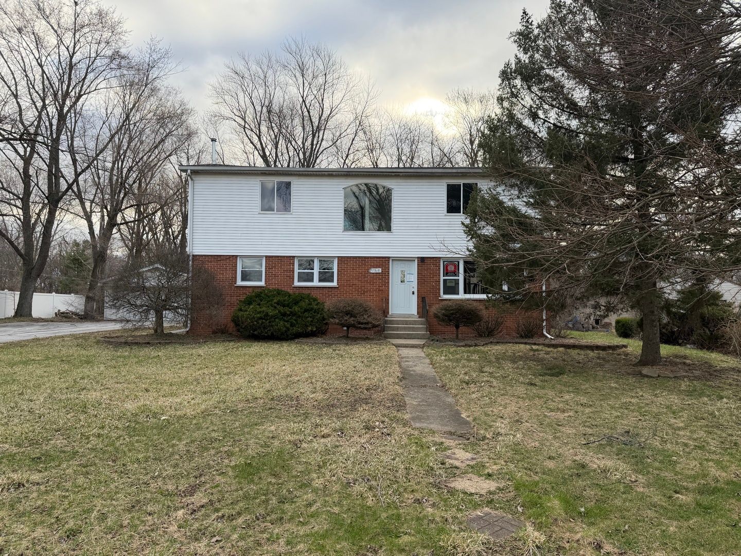 15441 E End Street — Dolton, IL 60419