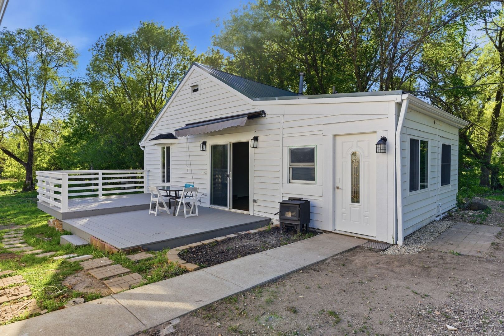 11109 US Highway 14 Highway — Woodstock, IL 60098