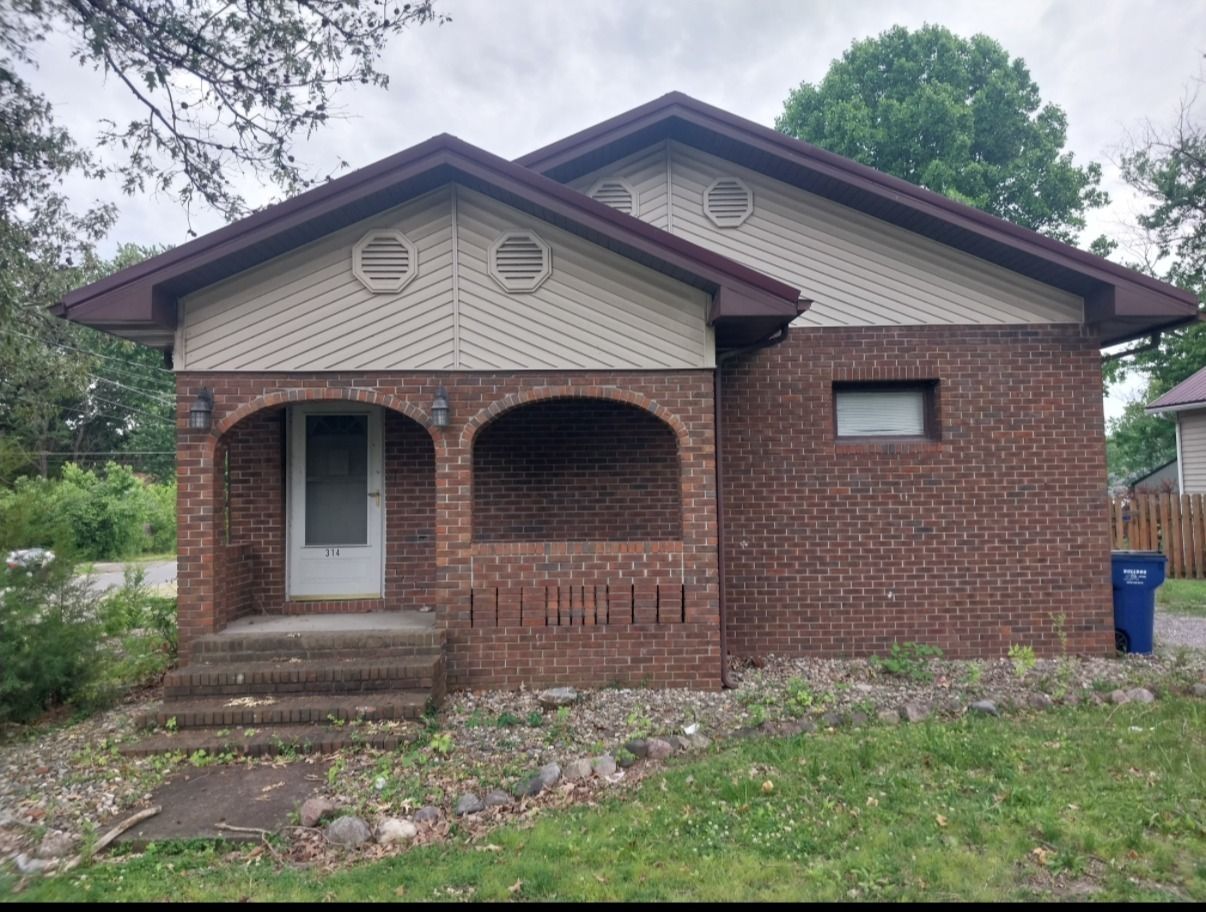 314 E 8th Street — West Frankfort, IL 62896