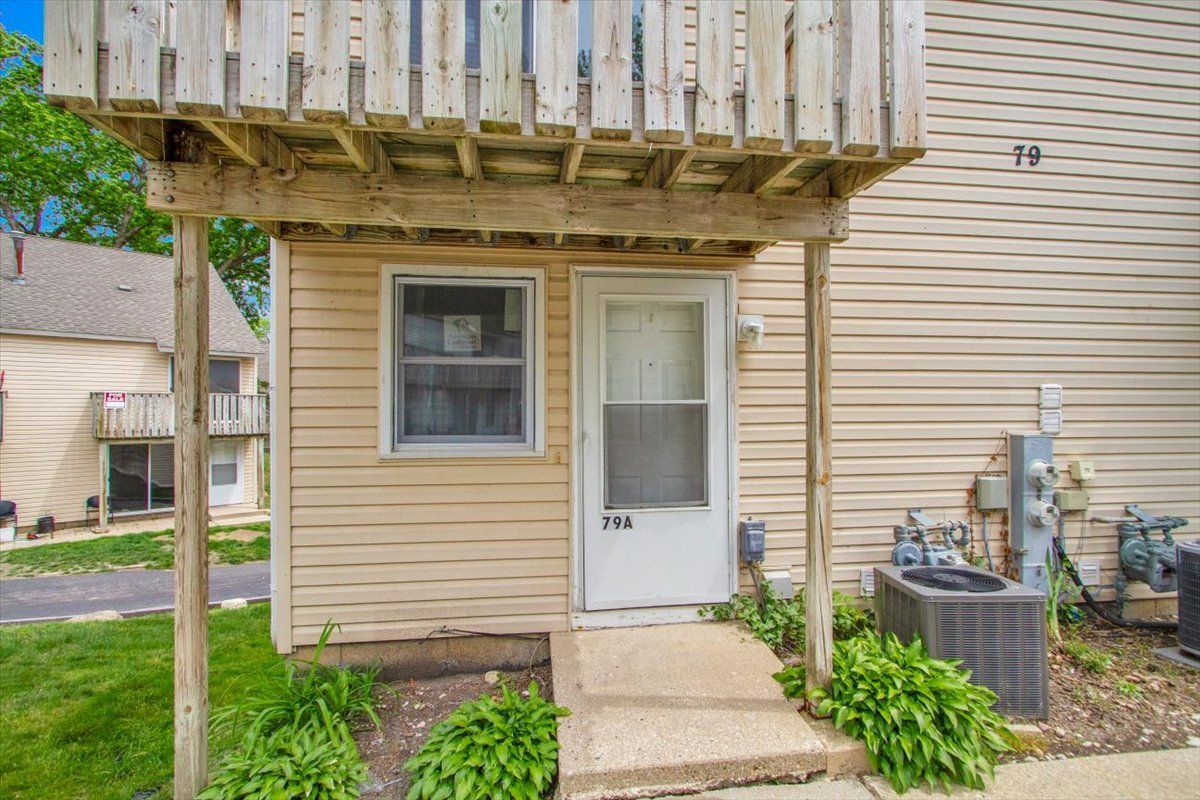 79 Maude Avenue — Fox Lake, IL 60020