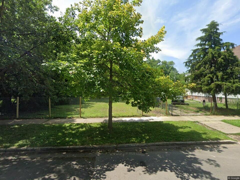 5620 S Peoria Street — Chicago, IL 60621