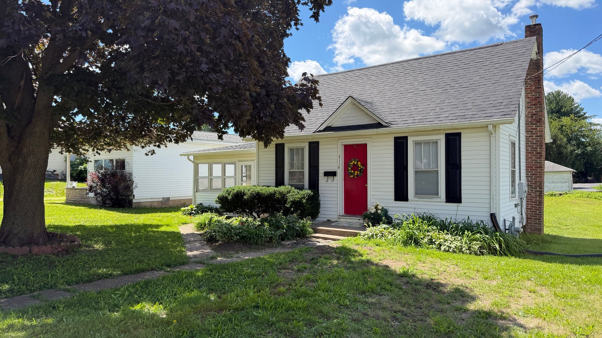411 E NORTH Street — Morrison, IL 61270