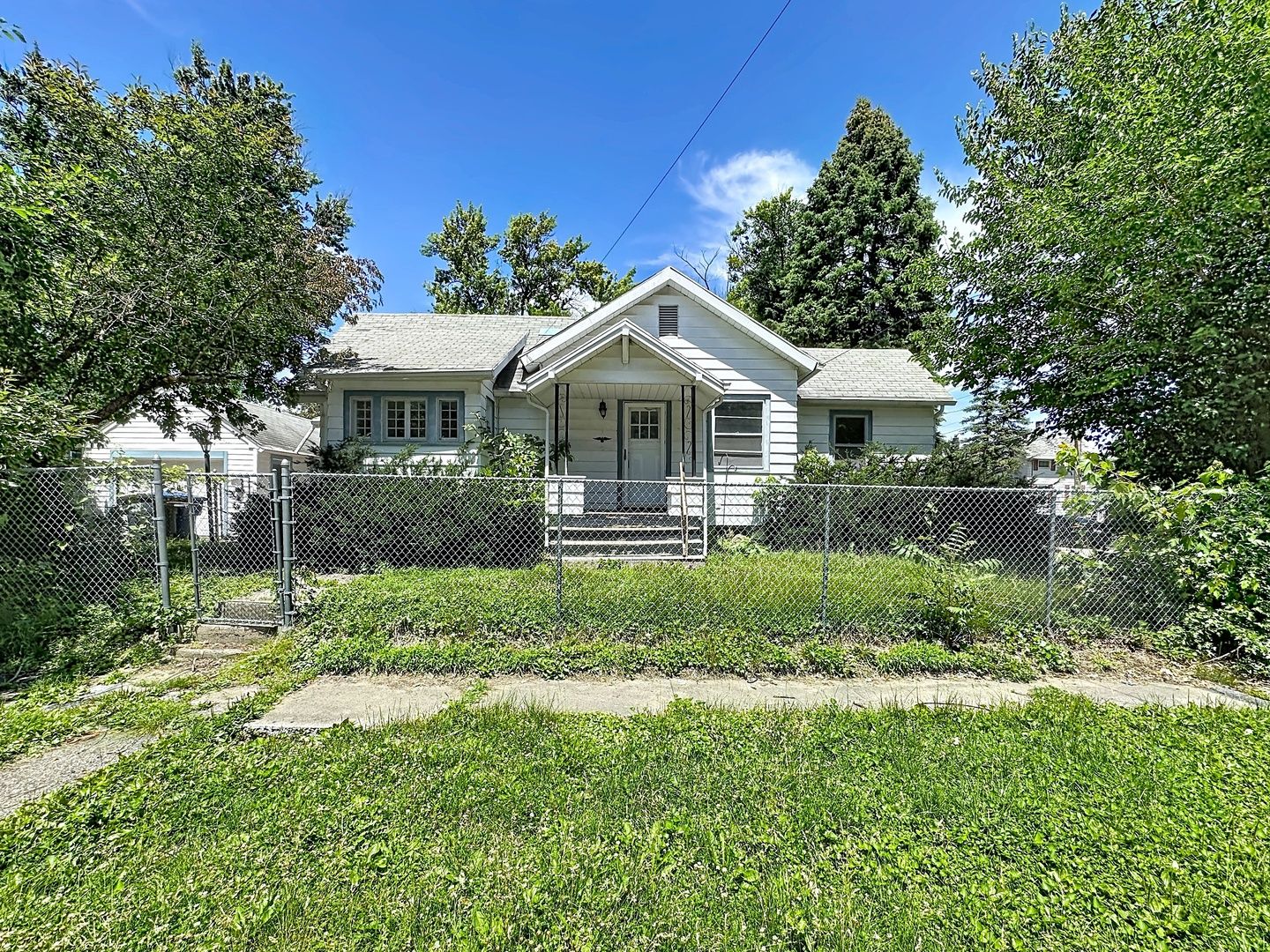1843 24th Avenue — Moline, IL 61265