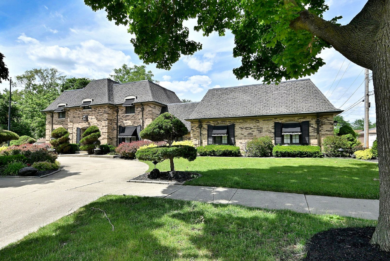 2901 Elder Lane — Franklin Park, IL 60131