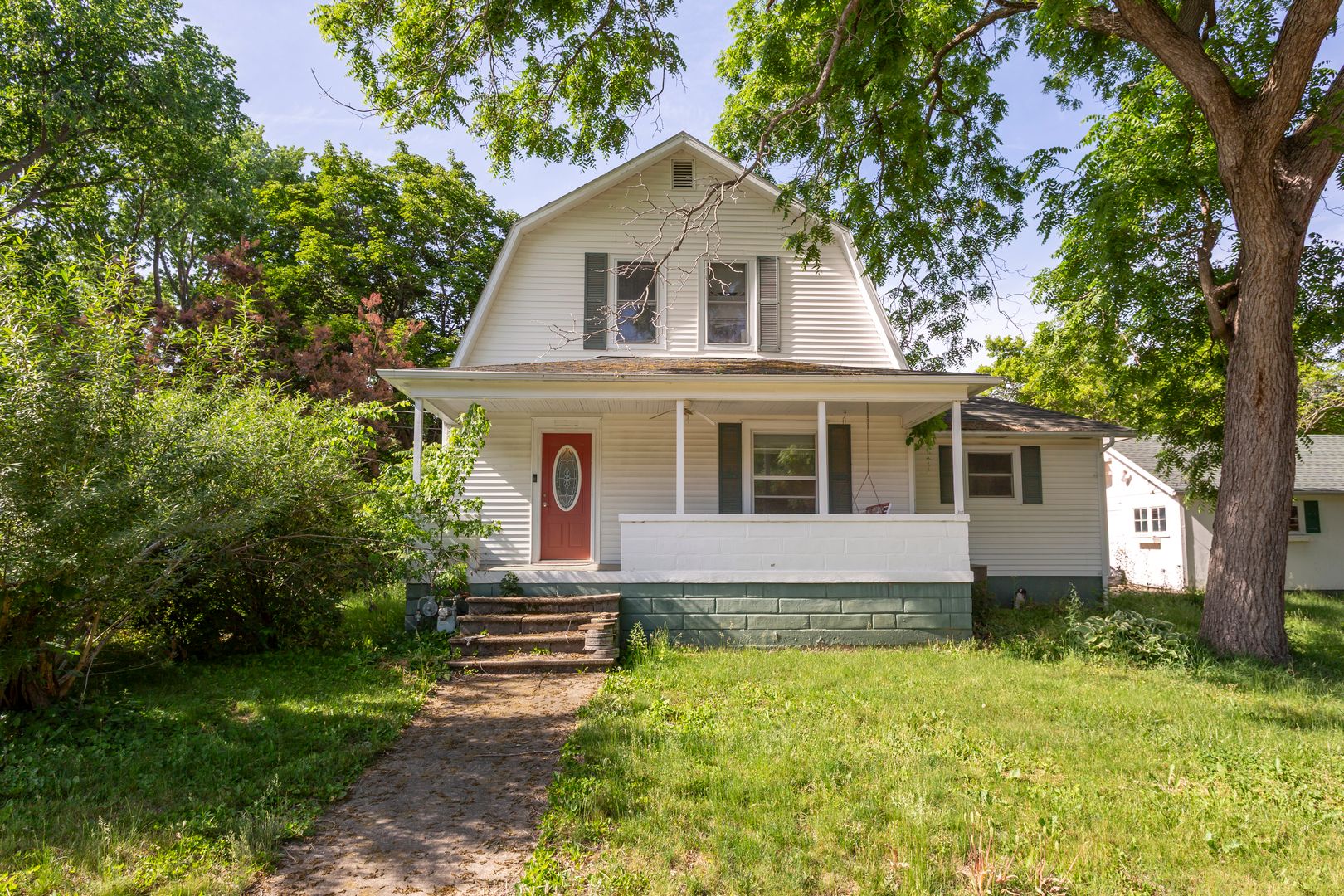 249 W Graham Street — Dixon, IL 61021