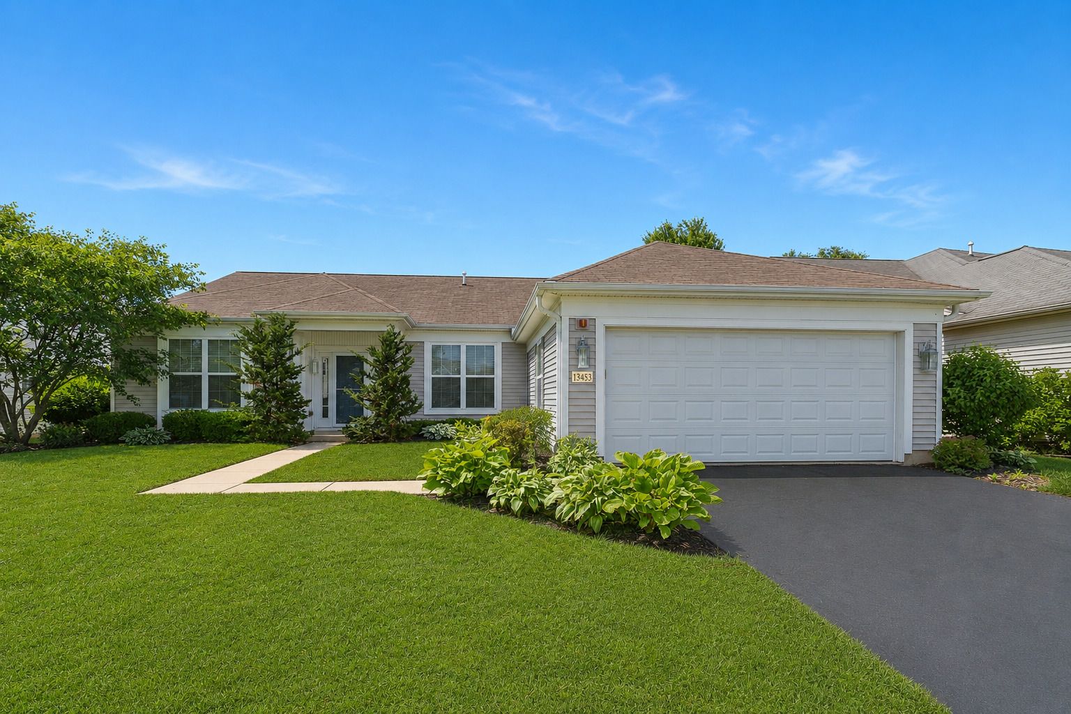 13453 E Grainery Lane — Huntley, IL 60142