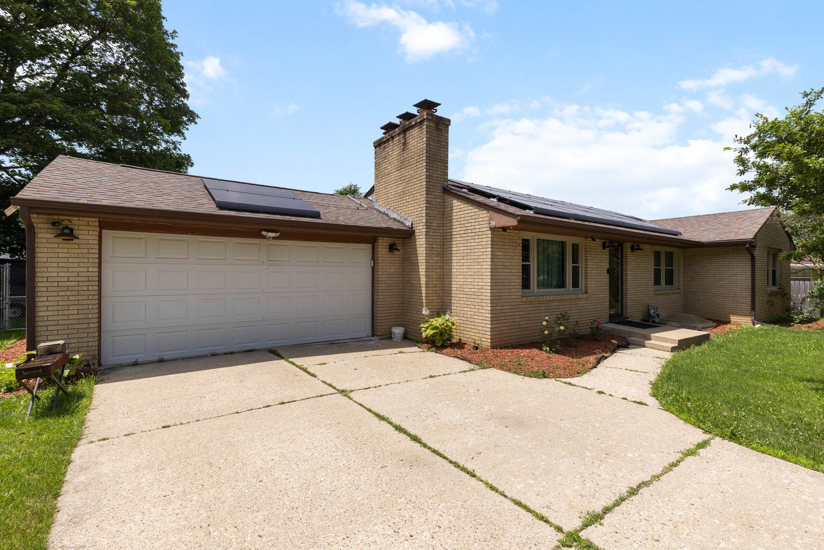 320 Dawn Avenue — Rockford, IL 61107