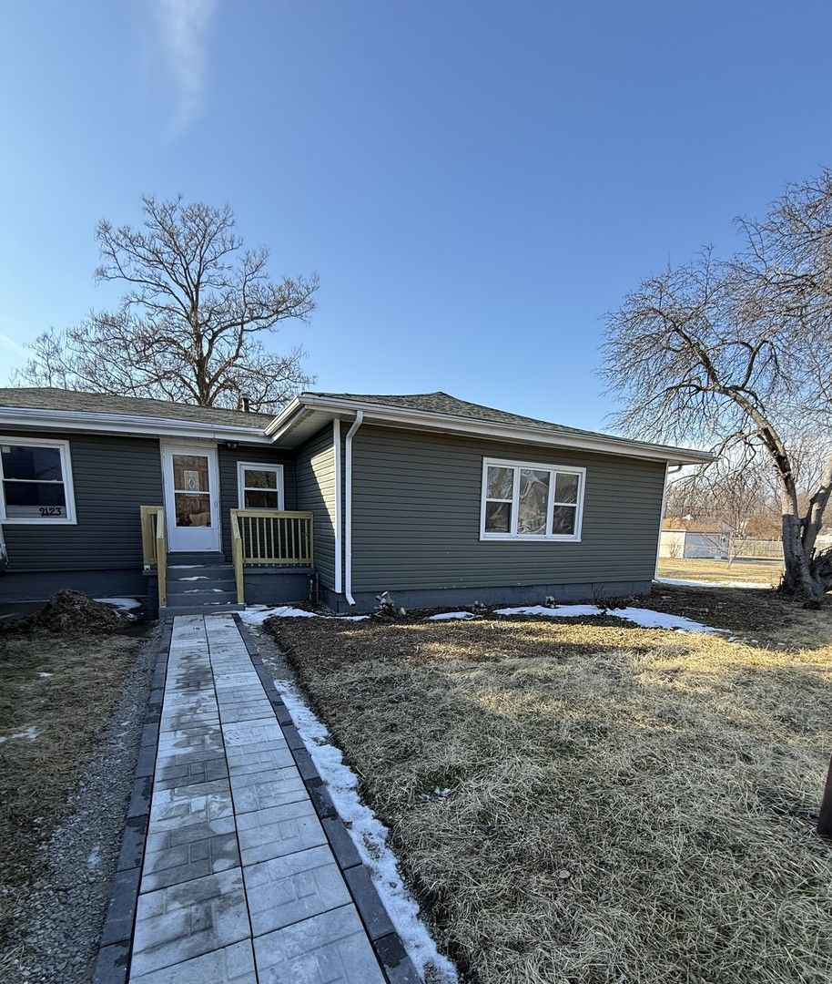 2123 Luther Avenue — Lockport, IL 60441