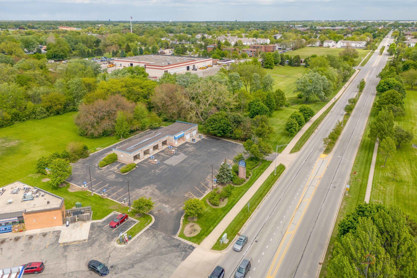 450 LILY CACHE Lane — Bolingbrook, IL 60440