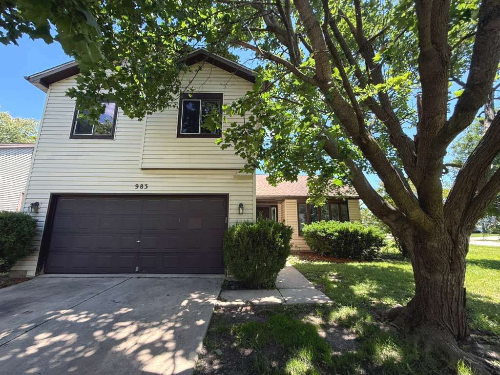 983 Valleyview Drive — Bartlett, IL 60103