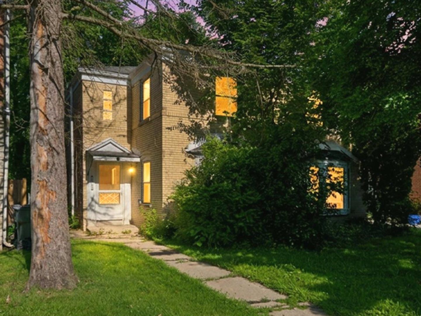 6434 N Kimball Avenue — Lincolnwood, IL 60712