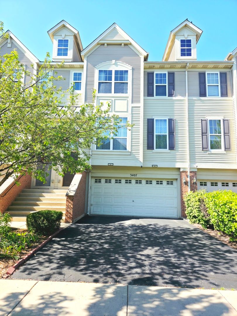 3407 Bradbury Circle — Aurora, IL 60504
