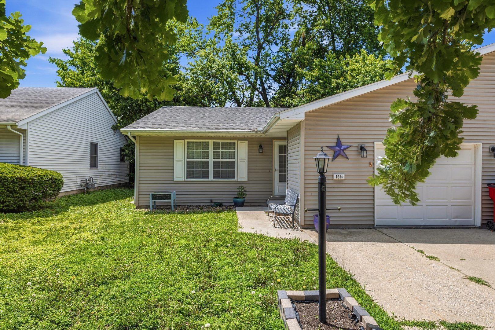 1615/1617 W Union Street — Champaign, IL 61821