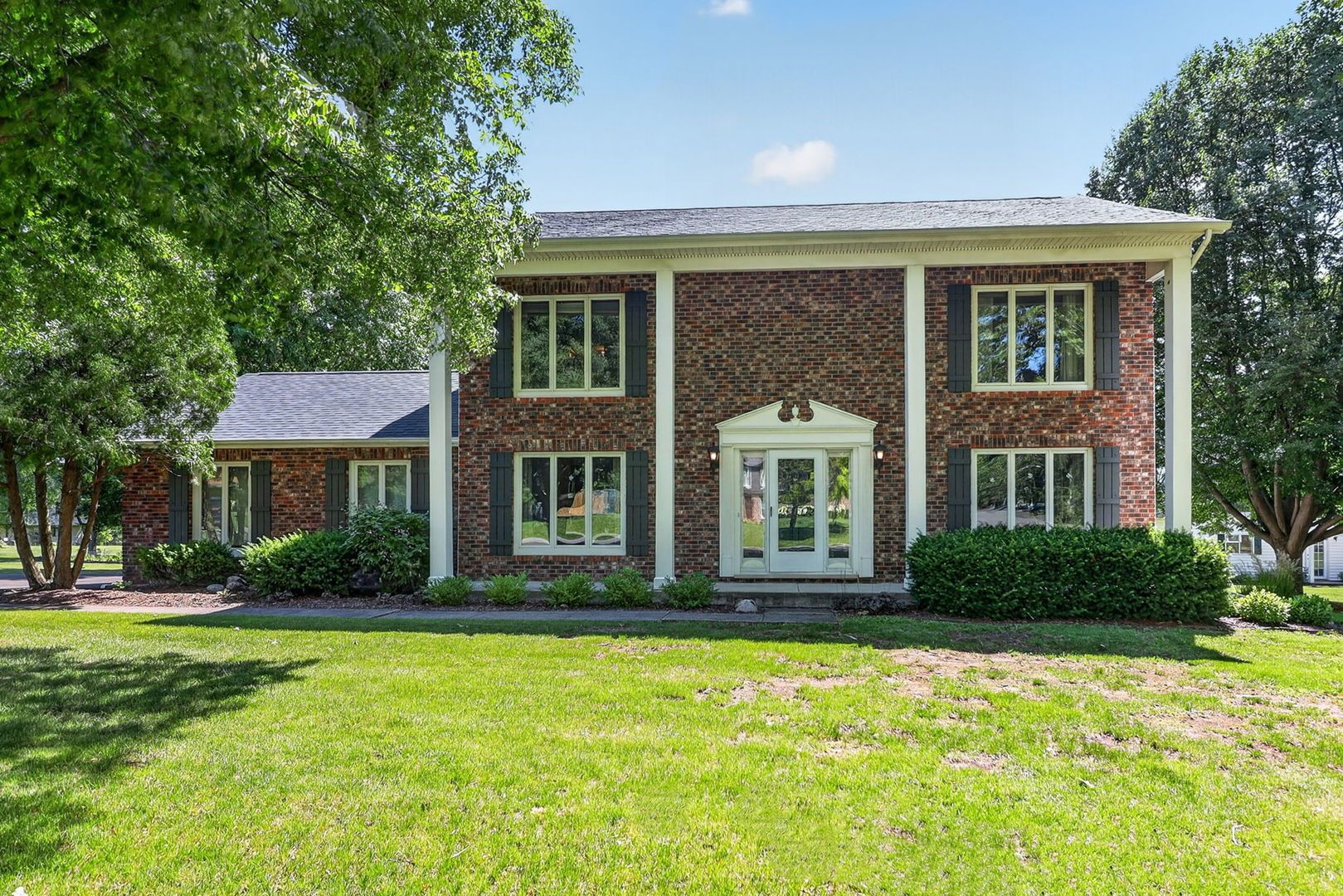 6N425 Foley Lane — St. Charles, IL 60175