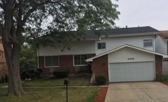 3705 briar Lane — Hazel Crest, IL 60429