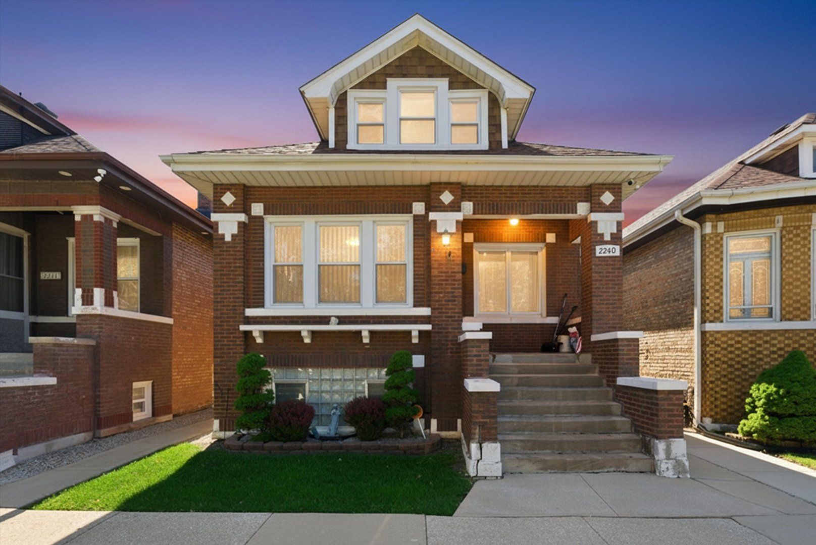 2240 Highland Avenue — Berwyn, IL 60402