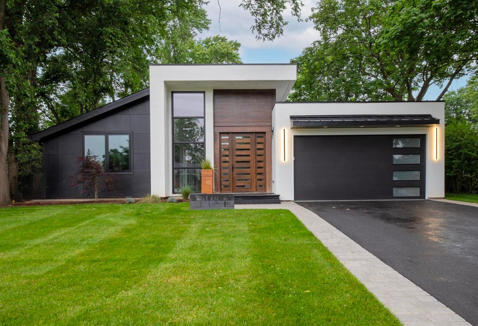 2238 Prairie Street — Glenview, IL 60025